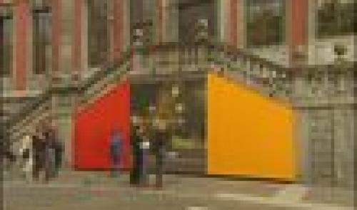 Jacques Charlier expose place du Marché